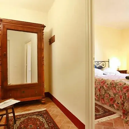 Loggia Del Centone Oda ve Kahvaltı 3*