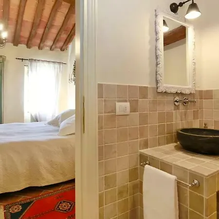 Loggia Del Centone Bed & Breakfast 3*